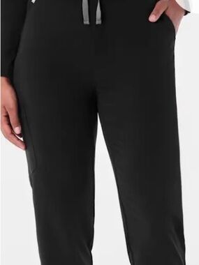 Figs Women's Black Drawstring Jogger Pants